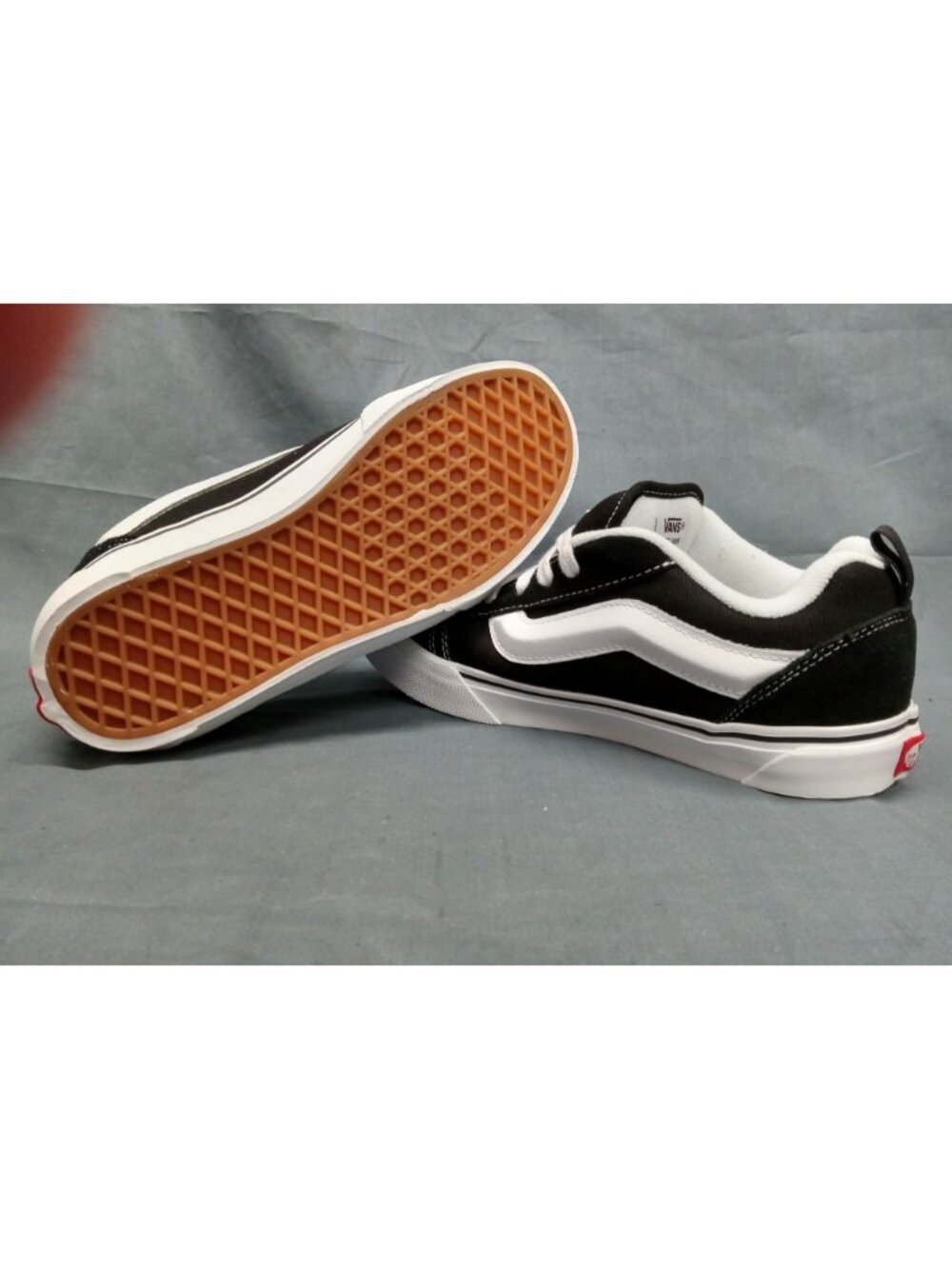 Vans Boys Knu School Sneakers 3D Stripe Black White Size 5 NEW NO BOX! - Picture 2 of 12
